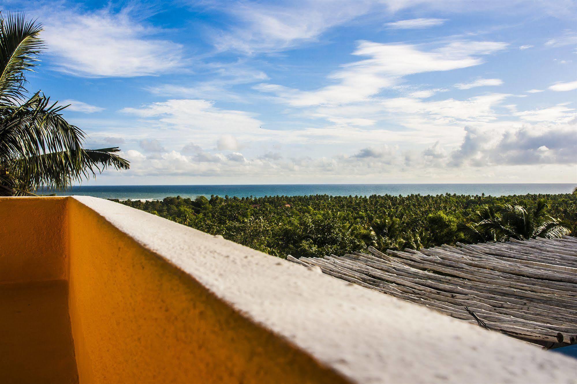 Over The Hill Poovar Exteriér fotografie